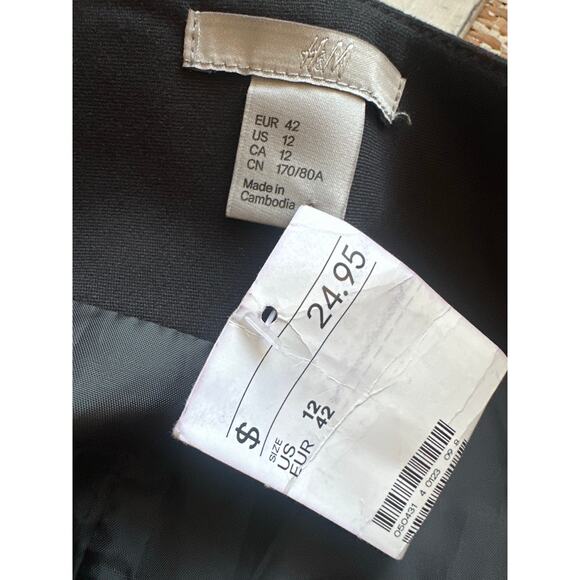 New Black Work Skirt A-Line Classic Side Zip Size 12 w/ Pockets - Picture 4 of 5